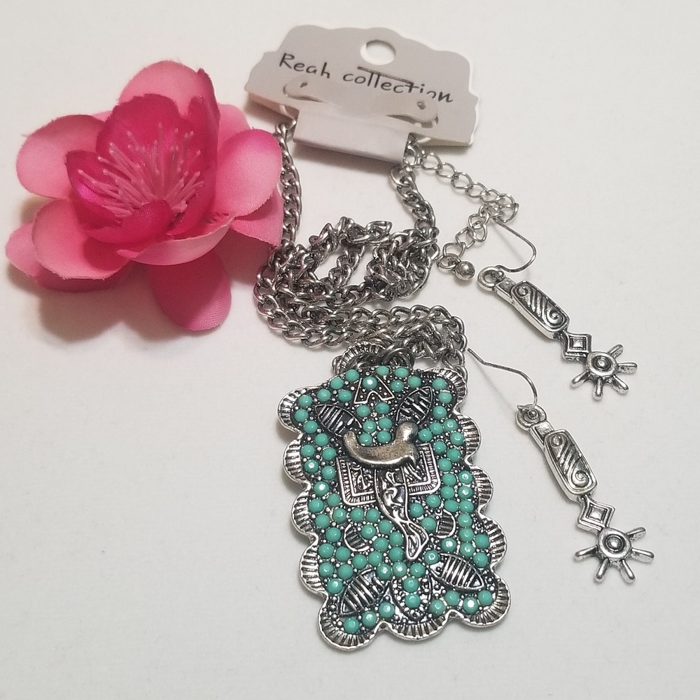 Reah Collection Saddle and Spur necklace set